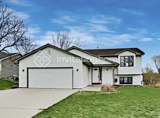 8311 66th St S, Cottage Grove, MN 55016