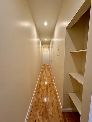 Rented by Max Apt LLC | media 15