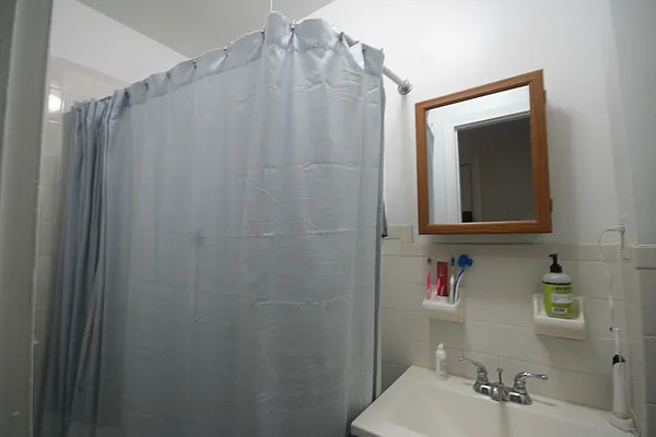 Rented by HH Realty | media 25