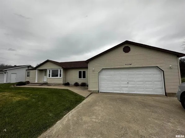 208 Paint Creek Ln, Carmi, IL 62821