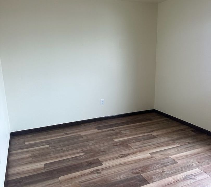 2nd image of 25-45 E County Road Y #18-25E