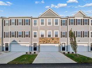 120 Red Willow Dr, Etna, OH 43068