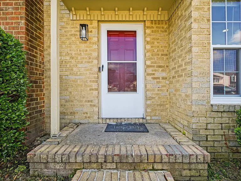 5589 Campus Dr #1 — Photo 28