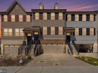 441 Tall Oaks Dr, Warminster, PA 18974