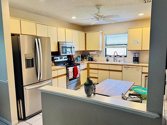 5th image of 20974 Concord Green Drive E