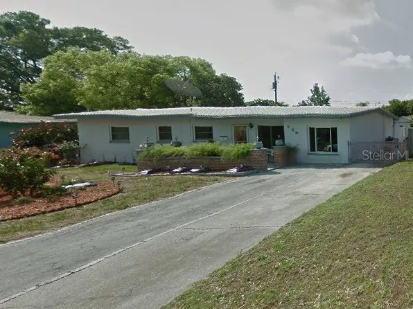 239 Andrea Dr, Largo, FL 33770