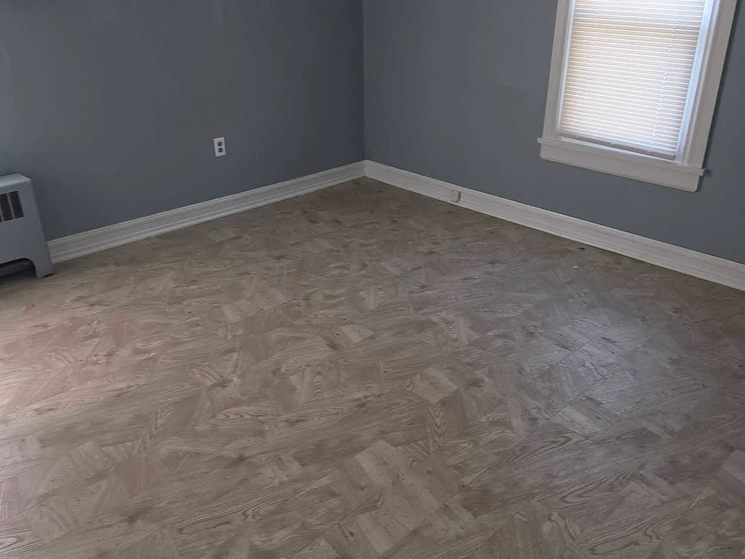 4 bed, 1903 sqft, $2,300 — Photo 4
