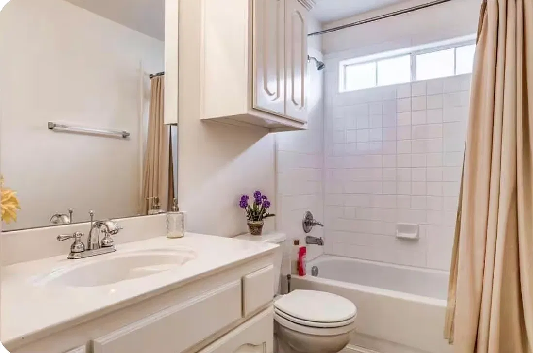 5 bed, 3036 sqft, $3,500 — Photo 2