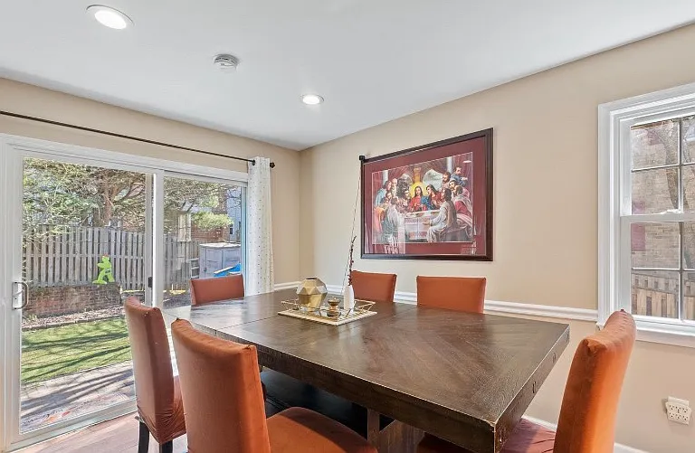Forestdale Dr — Photo 10