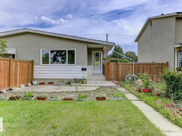 4911 106th St NW, Edmonton, AB T6H 2S8