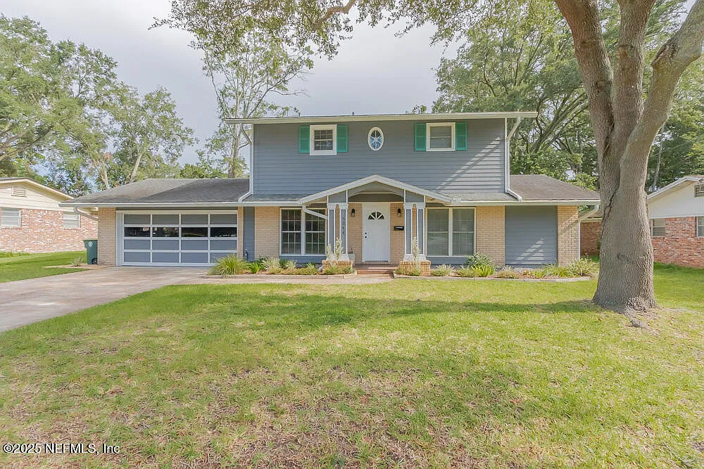 4 bed, 2.5 bath, 1700 sqft, $2,500 — Photo 1