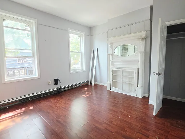 100 Wilkinson Ave #2L — Photo 4