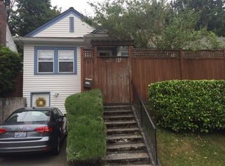 7016 15th Ave NE, Seattle, WA 98115