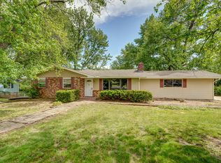 315 W Nellie Ave, Monett, MO 65708