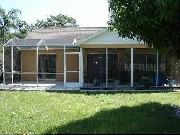 4th image of 4651 Hamlets Grove Dr