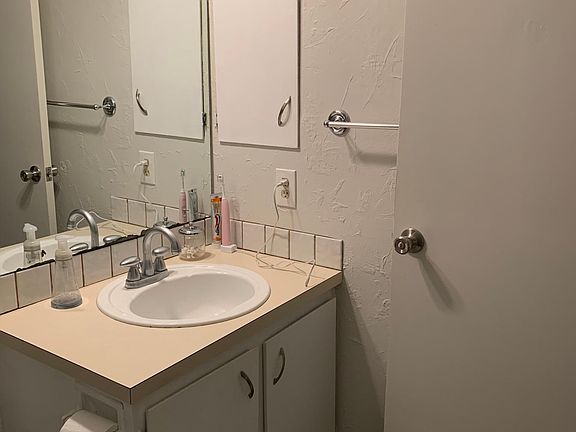 3rd image of 1113 Bellefield Park Ln