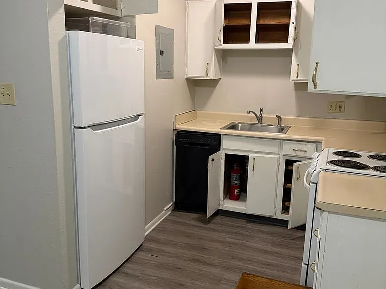 3517 University Ave #6 — Photo 33