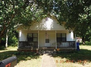 206 S Magnolia St, Adamsville, TN 38310