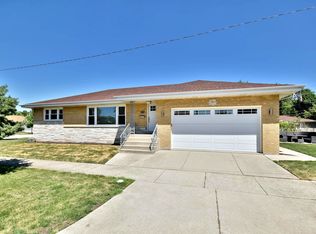 8709 N Ozanam Ave, Niles, IL 60714