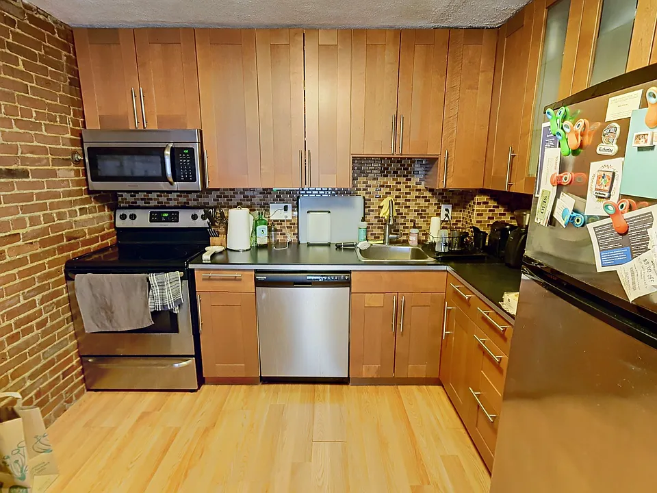 267 Main St #3B