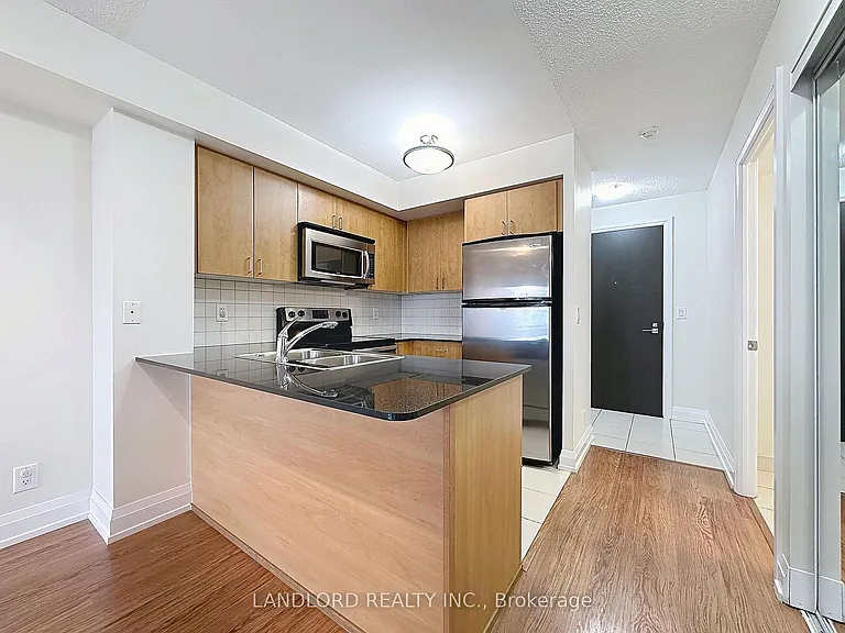 1070 Sheppard Ave W #801 — Photo 2