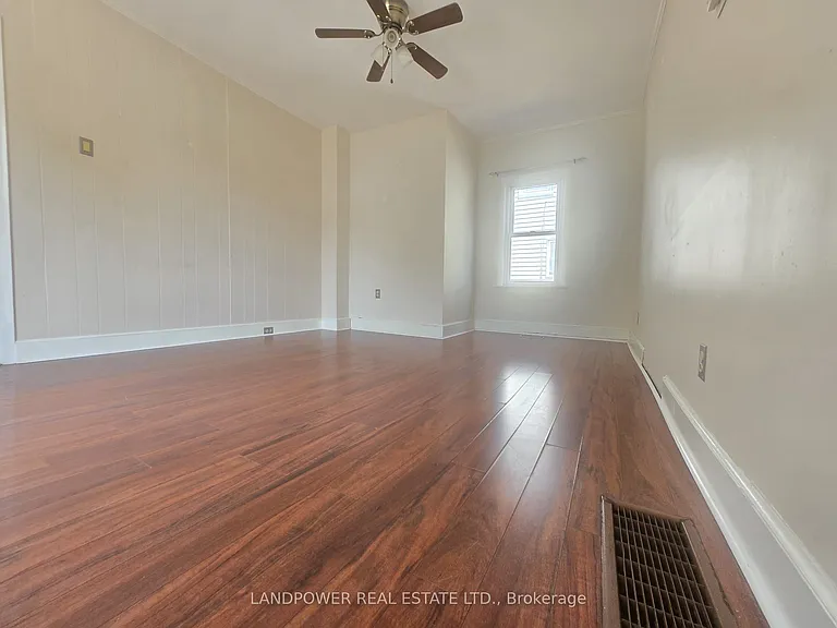 451 Ontario St #MAIN FLOOR — Photo 6