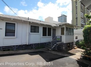 1084 Karratti Ln #B, Honolulu, HI 96822