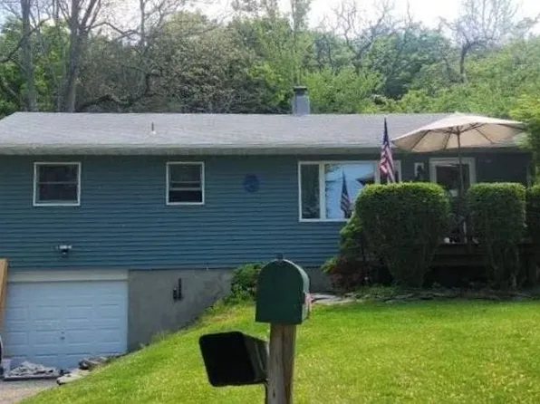 18 Van Wert Pl Suite C435, Hyde Park, NY 12538