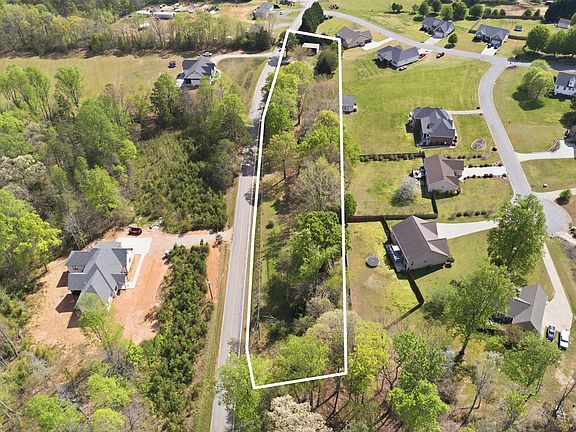 2nd image of 1360 Old Mill Rd