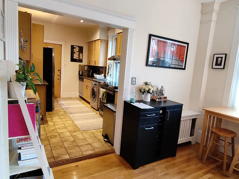 66 Marshal St #6 — Photo 17