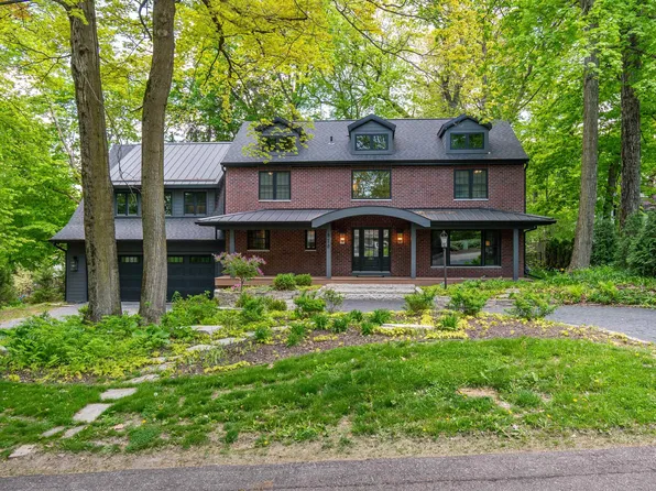 810 Farwell Dr, Madison, WI 53704