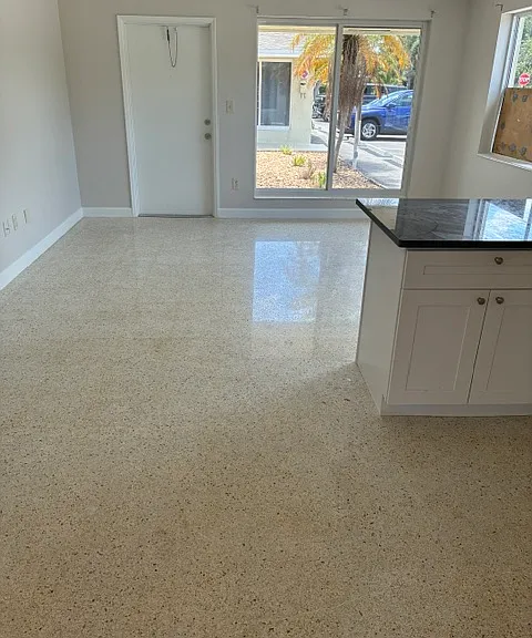 502 NE 23rd St #502 — Photo 2