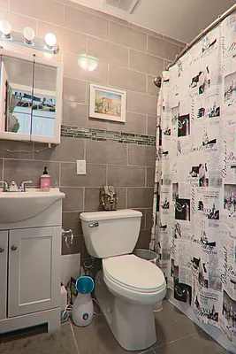 Rented by PMG Real Estate  | media 10