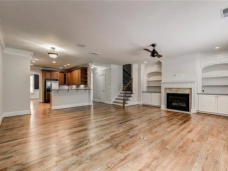 1516 Donaldson Park Dr NE — Photo 3