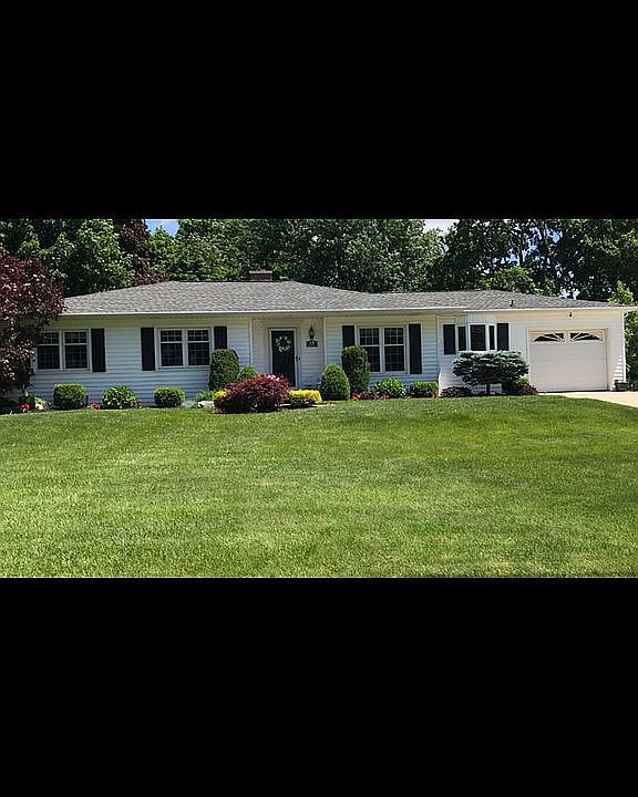 1st image of 15 South Ln