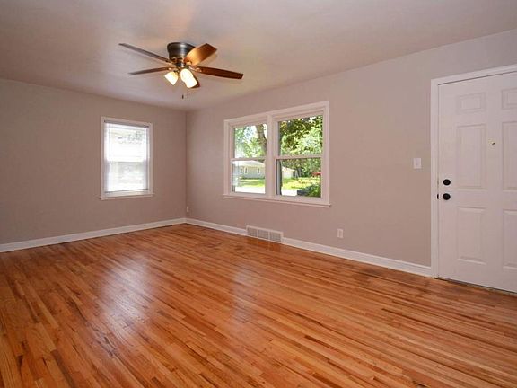 2nd image of 286 Hazelwood St