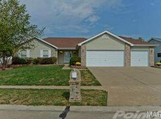 1633 Norwood Hills Dr, O'Fallon, MO 63366
