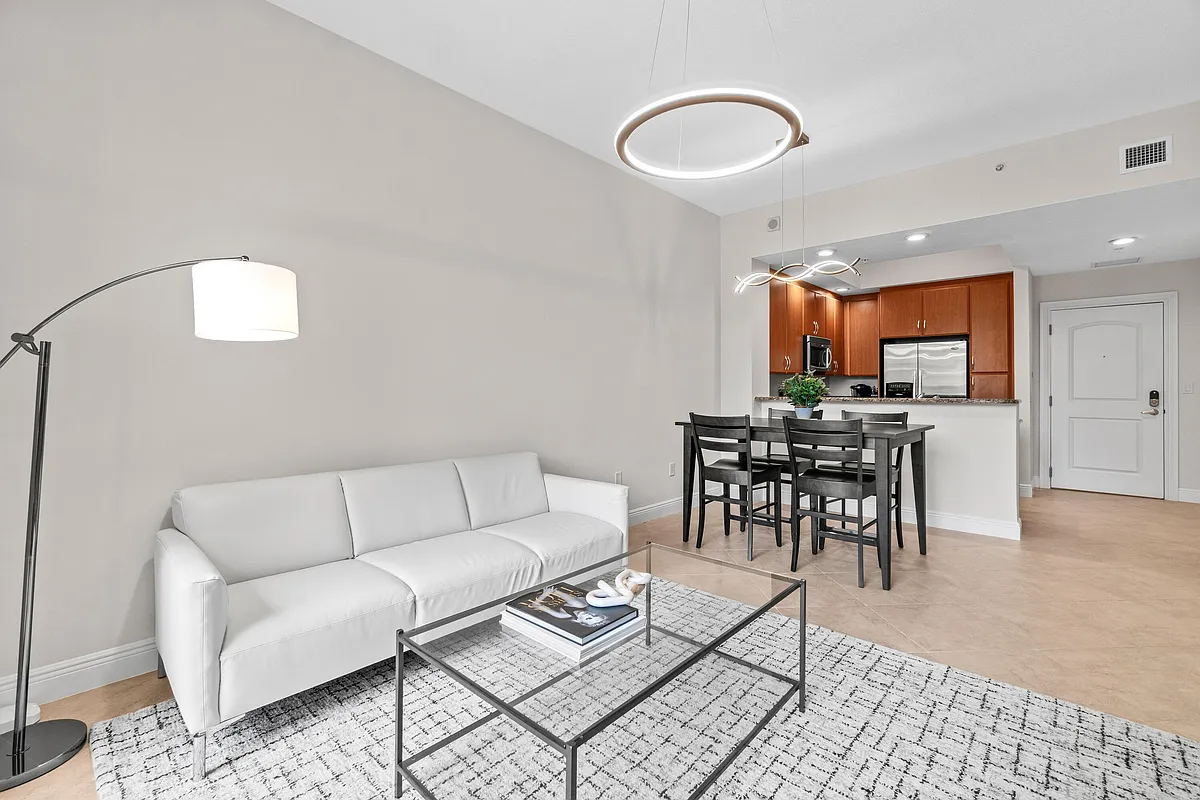 Building Photo - 701 S Olive Ave #1209