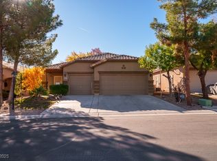 8085 Desert Cloud Ave, Las Vegas, NV 89131