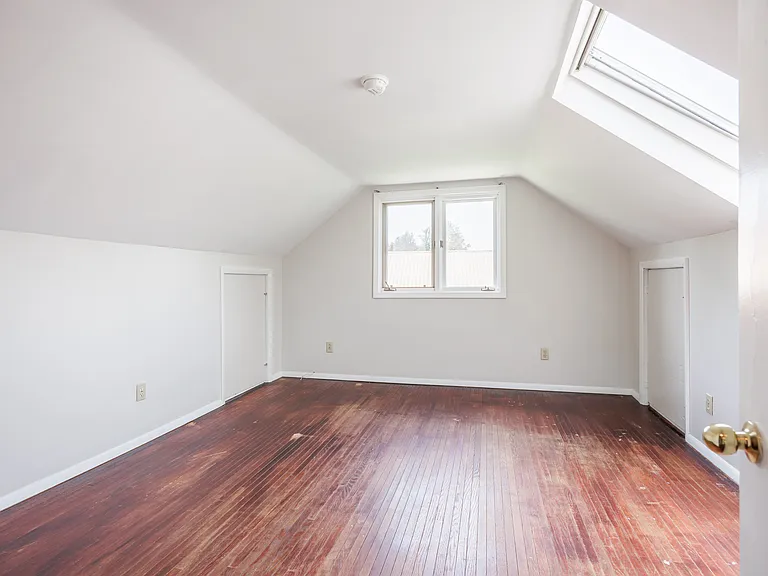 26 Clearview Ave — Photo 23
