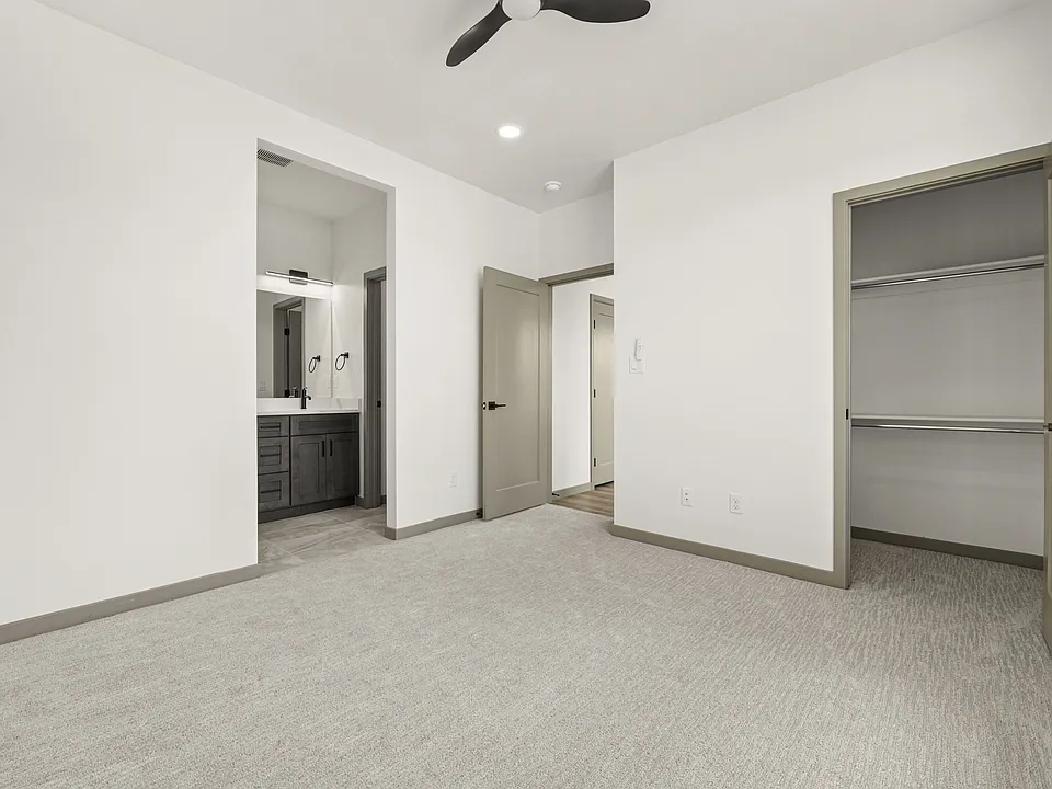 353 Toms Canyon Dr #1