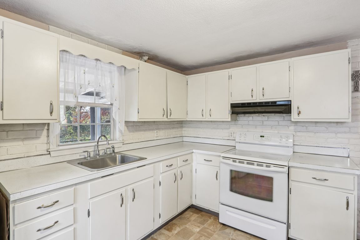 next background image