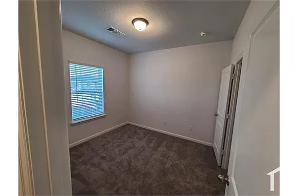 Building Photo - 2082 Hartley Dr