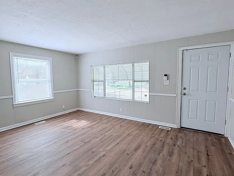 2552 Renwood Pl — Photo 17
