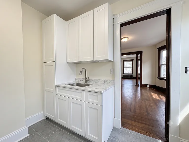 126 Mansfield St — Photo 11