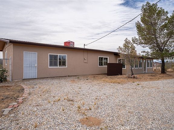 2nd image of 1325 Luna Mesa Rd