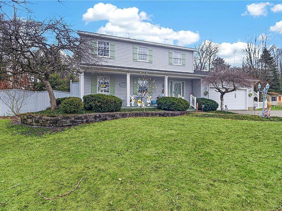 1st image of 10 Morgan Ln