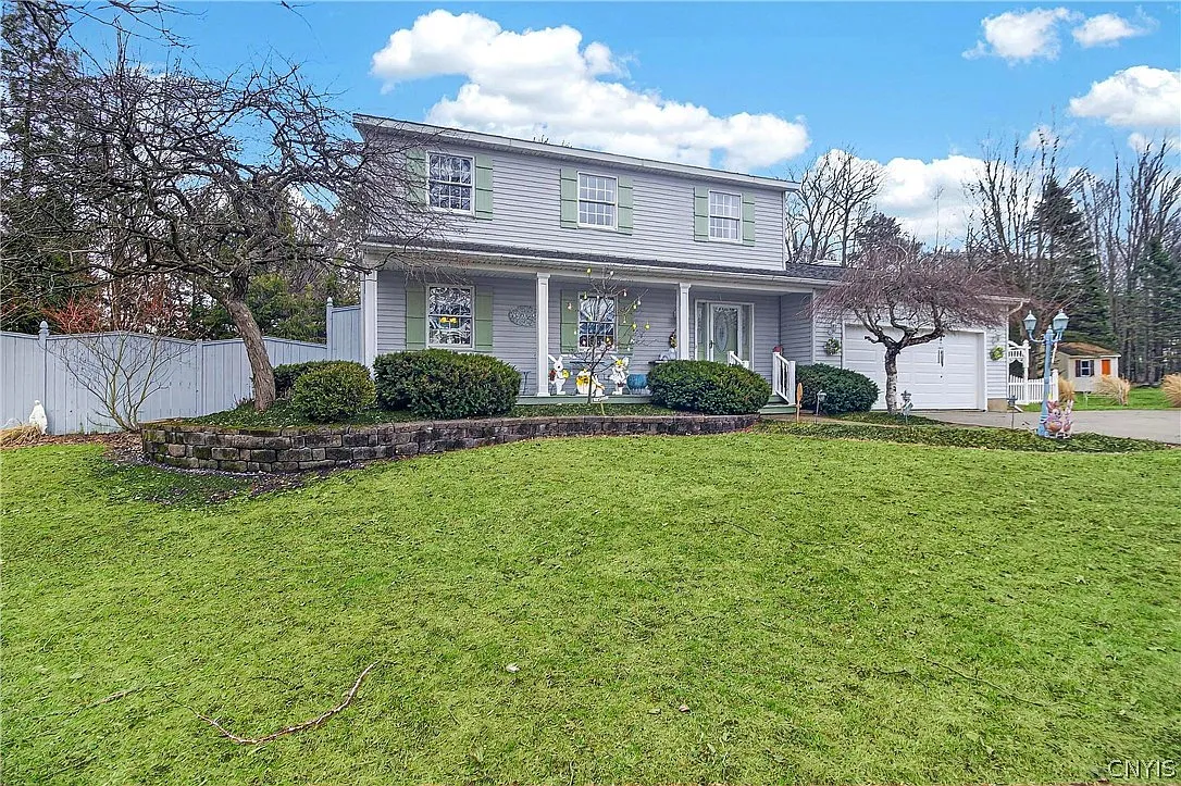 10 Morgan Ln photo 1