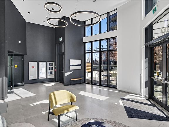 4th image of 369 Tyee Rd #1001