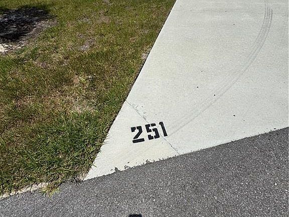 2nd image of 251 Horizon RD